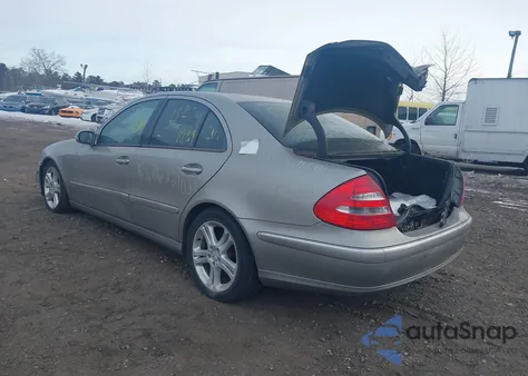 2006 Mercedes-Benz E 350 4Matic z USA, uszkodzony, nr VIN WDBUF87J96X209703